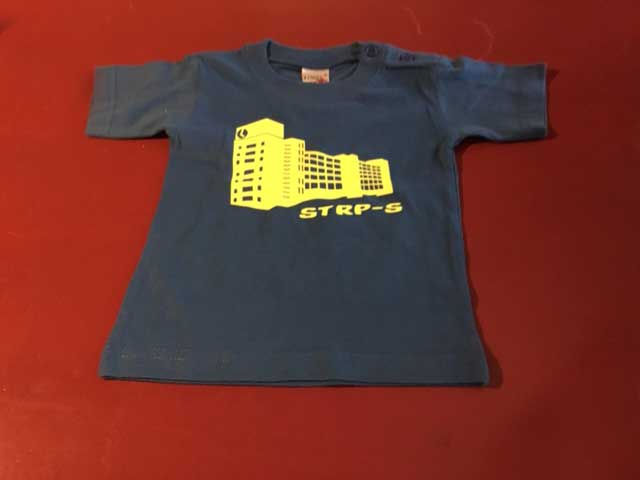 Baby t-shirt STRP-S geel op donkerblauw